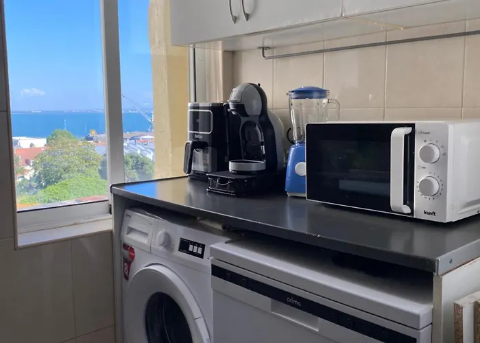Quarto em Acomodações Particulares Quarto Mirante Do Tejo *